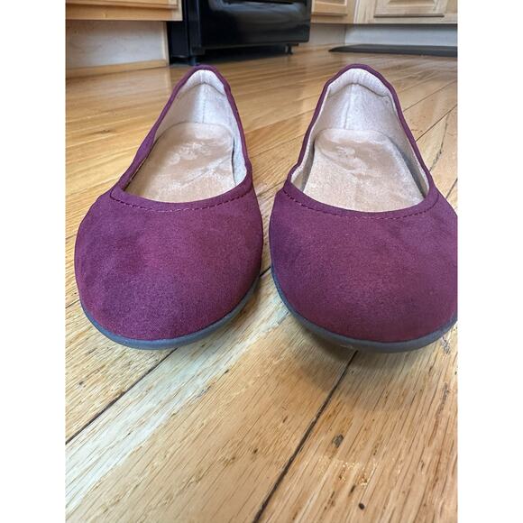 Naturalizer Shoes - EUC Naturalizer Flats Burgundy Wine Size 9 ComfortShoes WorkwearStaples FallShoe